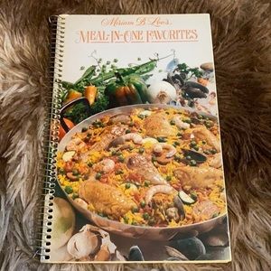 Miriam B Loo‎ Meal in One Favorites Vintage cookbook